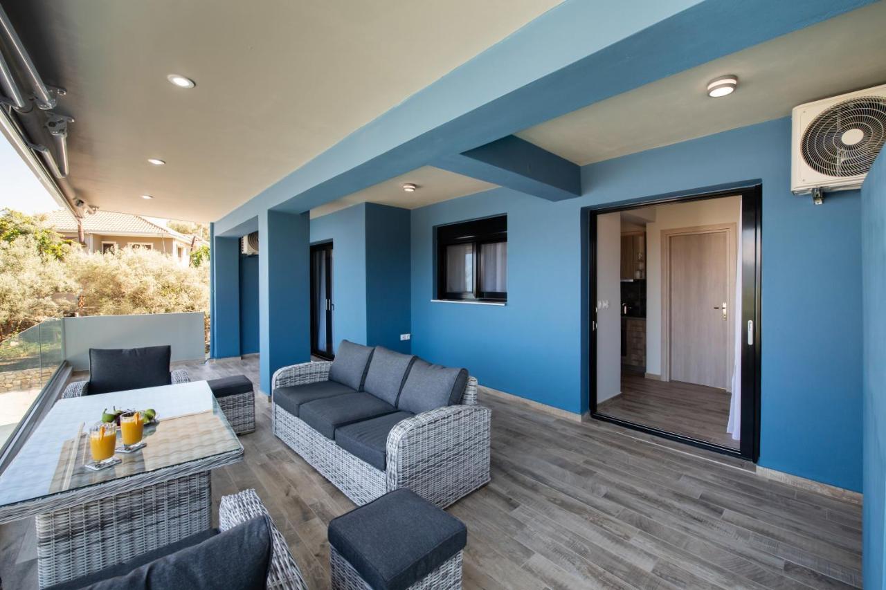 Blue House luxury apartment Nikiana Extérieur photo